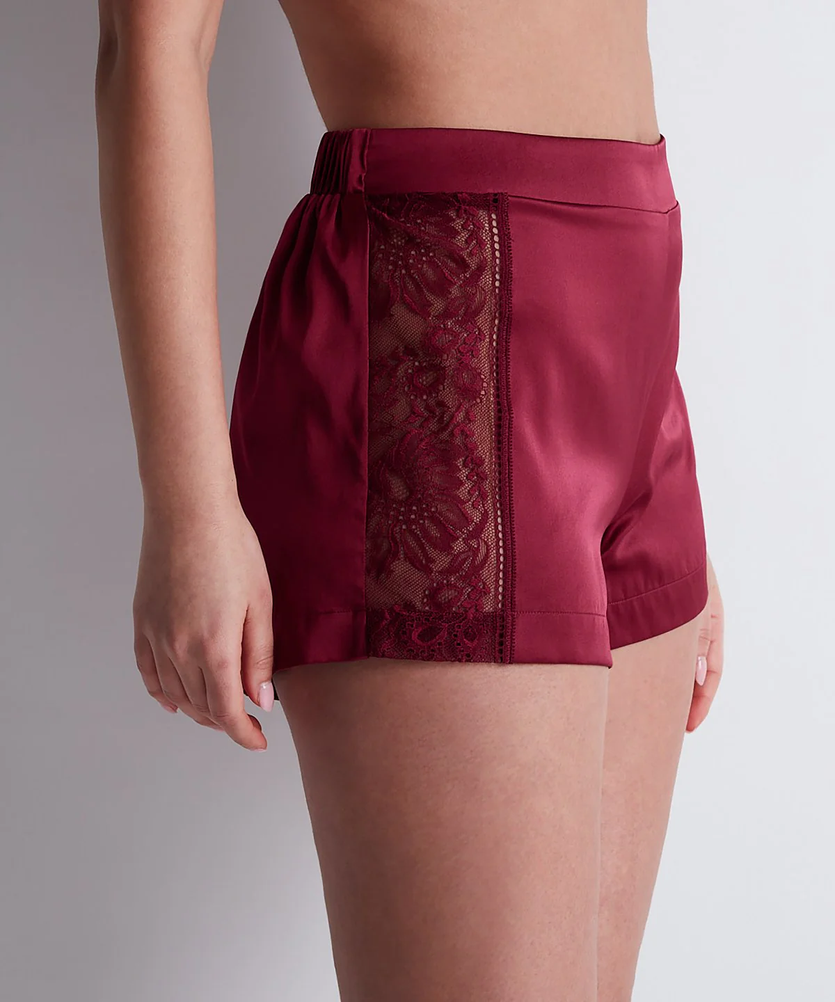 Midnight Whisper Shorty Crimson Red - Image 3